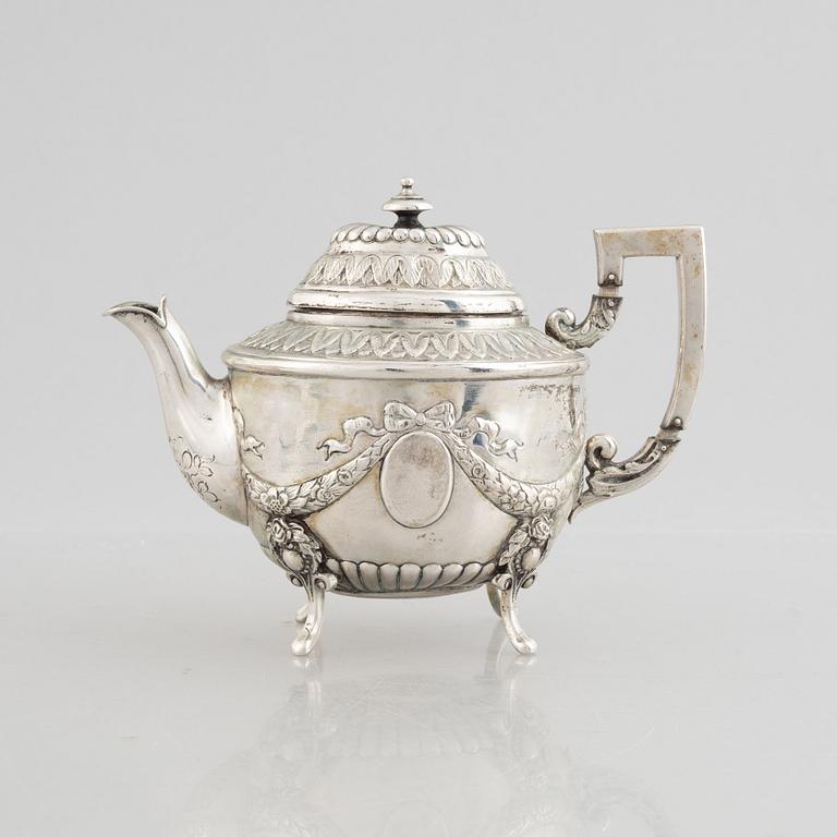 J.D. Schleissner & Söhne probably, an Empire style silver tea pot, Hanau, Germany, around 1900.