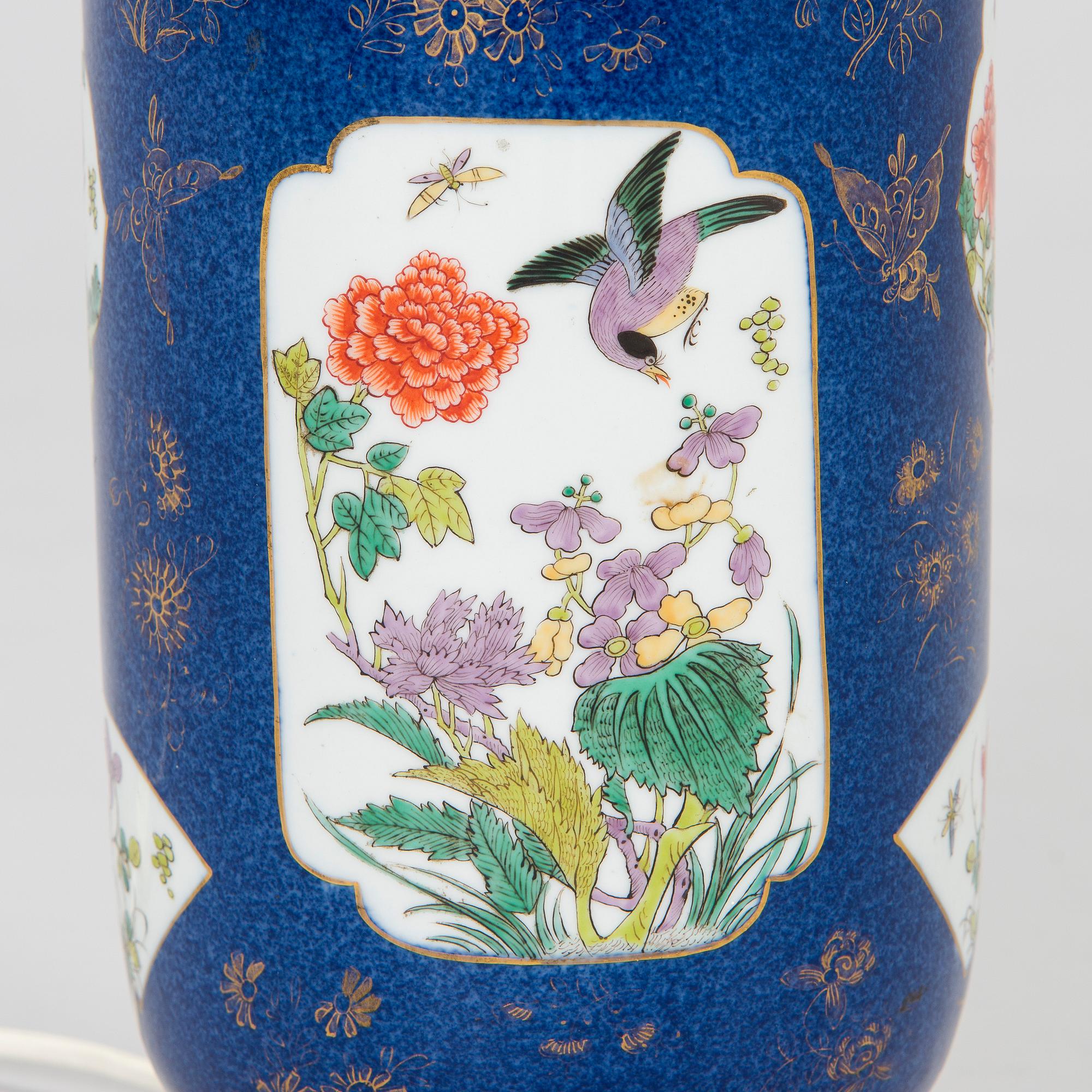 Vas, porslin. Troligen Samson, Frankrike, omkring 1900.