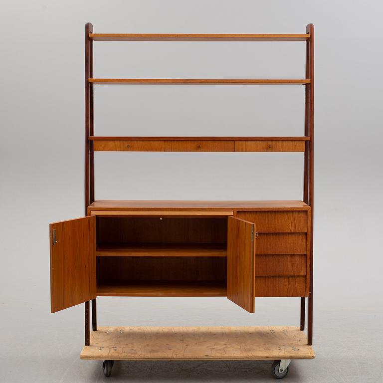 A 1950s/1960s shelf.