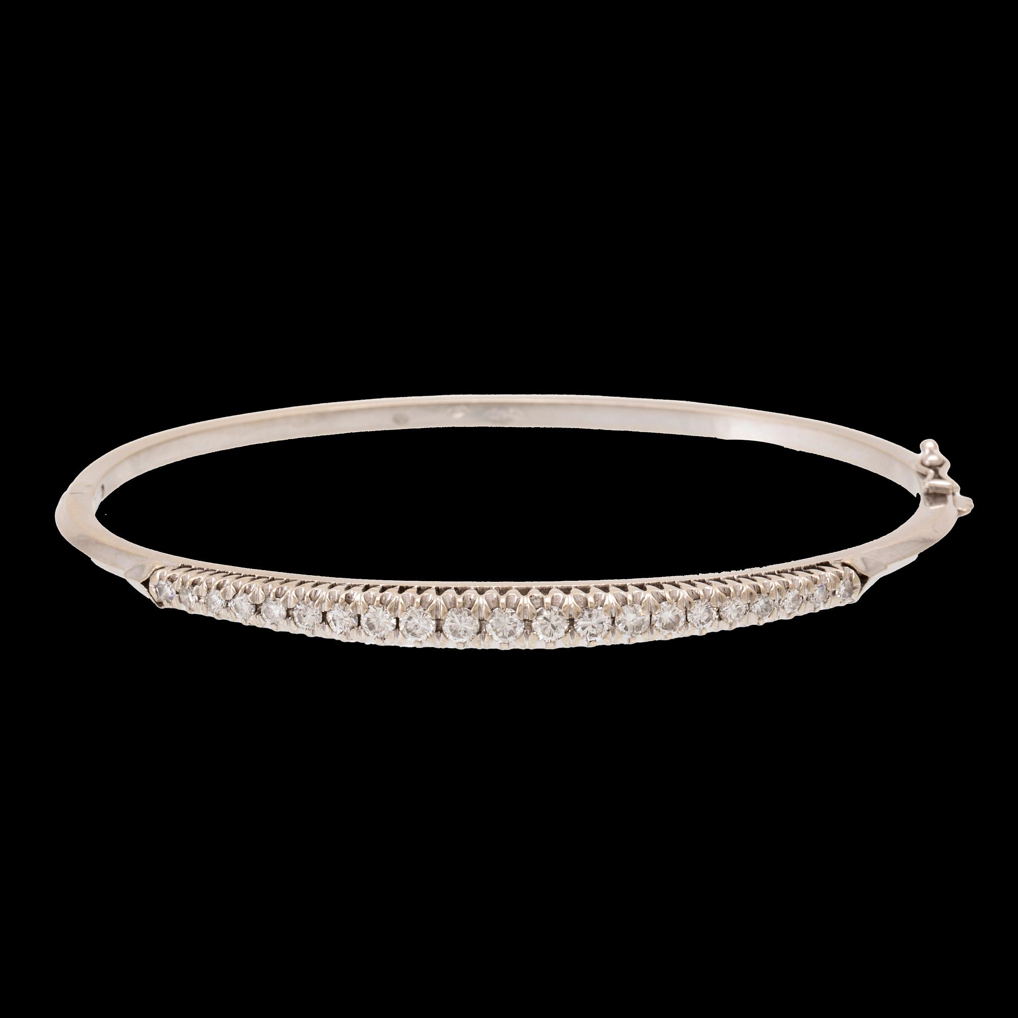 Stelt armband 18K vitguld med runda briljantslipade samt enkelslipade diamanter, Italien.