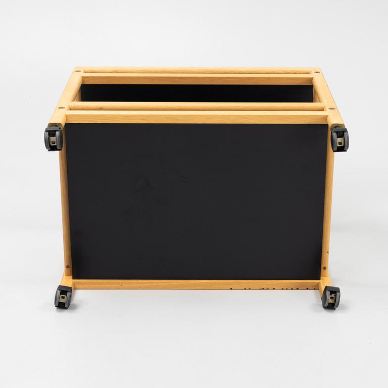 Børge Mogensen, a model 5370 tea trolley for Fredericia Stolefabrik, Denmark.