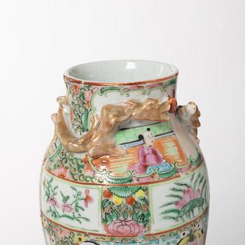 Urna med lock, porslin, Kina, Kanton, 1900-tal.