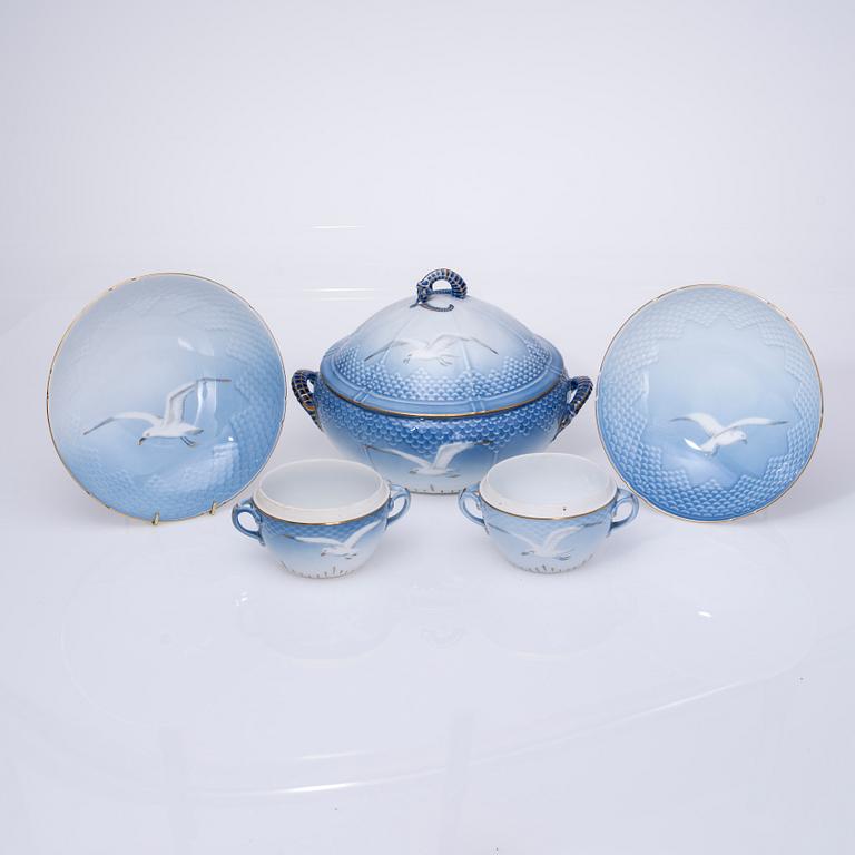 SERVIS, ca 123 delar, porslin, "Måsen", Bing & Gröndahl, Köpenhamn.