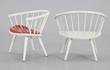 KARMSTOLAR, ett par, "Arka", Yngve Ekström. Modellen formgiven 1955.