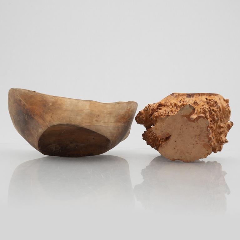 Ten carved burl wood bowls and cups, Sweden, 20th century.