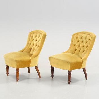 EMMAFÅTÖLJER, ett par, nyrokoko, 1800-talet slut.