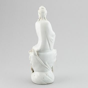 A blanc de chine figurine of a Guanyin, 20th century.