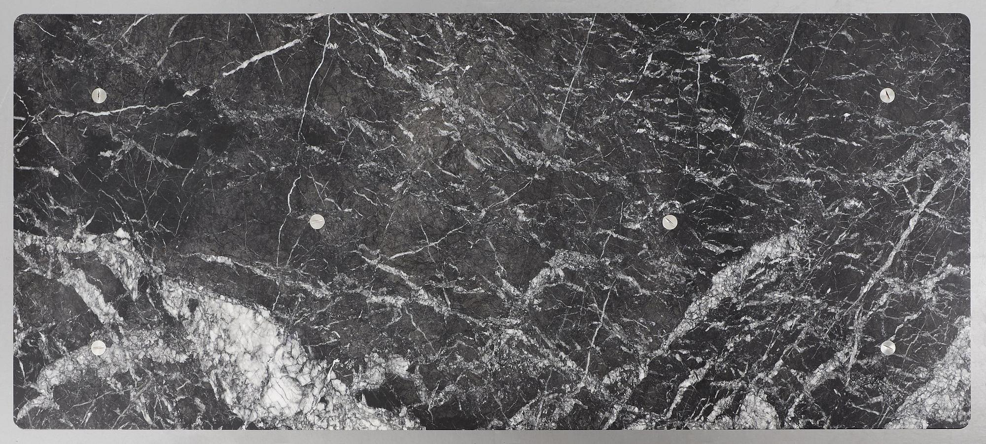 Per Söderberg, matbord, "NEB Dining Table", No Early Birds, Stockholm, 2022.