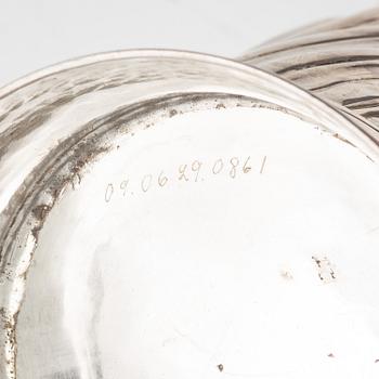 A British silver beaker, unclear makers mark, London 1821.