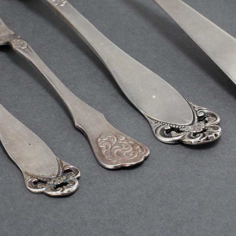 BESTICK, 10 delar, silver, mestadelen norska stämplar, bl.a Brödrene Lohne, omkring år 1900 / 1900-talets första hälft.