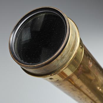 TUBKIKARE, STATIV samt FODRAL, omkring år 1900.