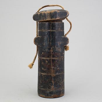 A painted baroque powder keg probably Fredrik I first half of the 18th century.