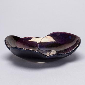 FAT, keramik, "Violetta", Birger Kaipiainen, Arabia, 1900-talets slut.