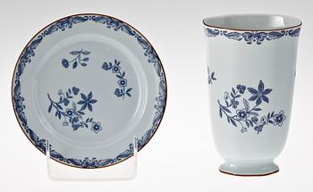 MAT- TE- SAMT KAFFESERVISDELAR, 97 st, porslin, "Ostindia", Rörstrand.