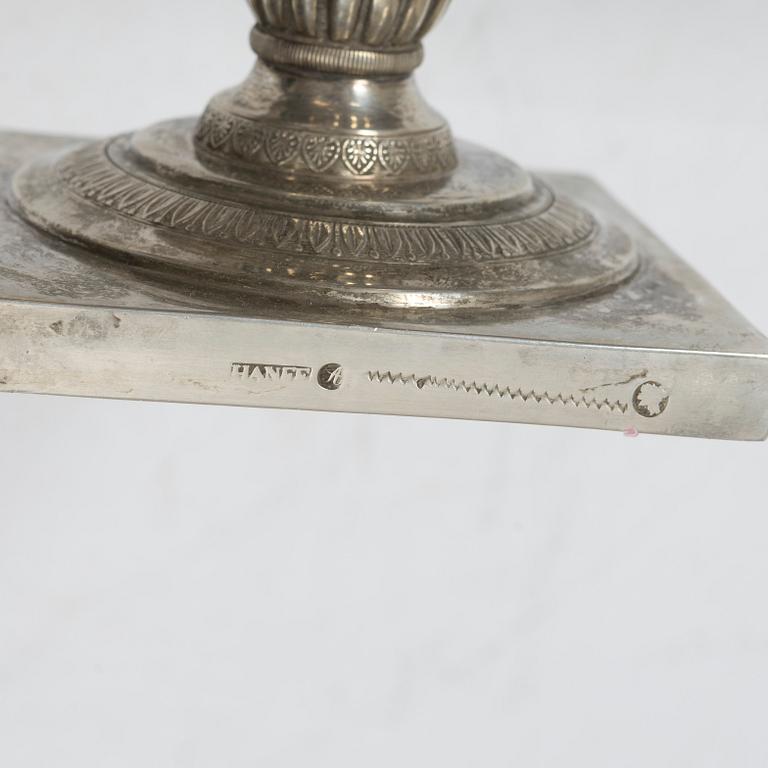 Skål på fot, silver, empire, 1800-talets första hälft, troligen Tyskland.