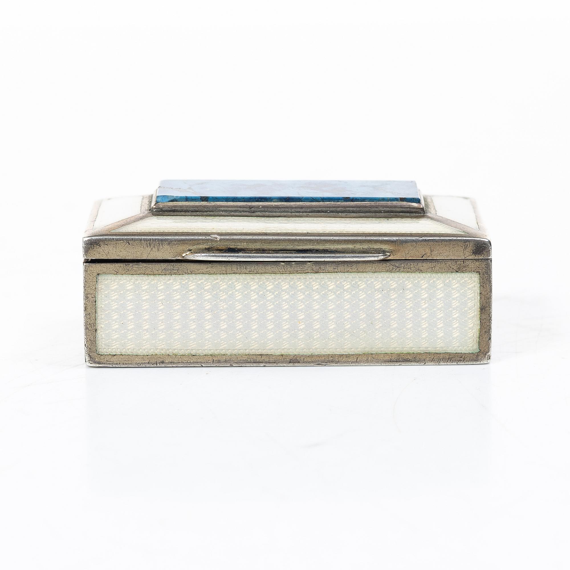 Georg Adam Scheid, a box, Vienna, Austria, circa 1900.