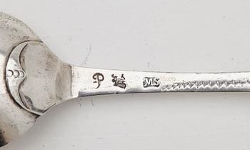 JOHAN MÖLLERSTRÖM, skedar, 6 st, silver, Stockholm 1727, med daterad gravyr 1726.