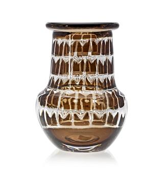 704. An Ingeborg Lundin 'ariel' glass vase, Orrefors 1964.