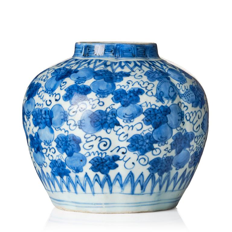 A blue and white jar, Ming dynasty, Wanli (1572-1620).