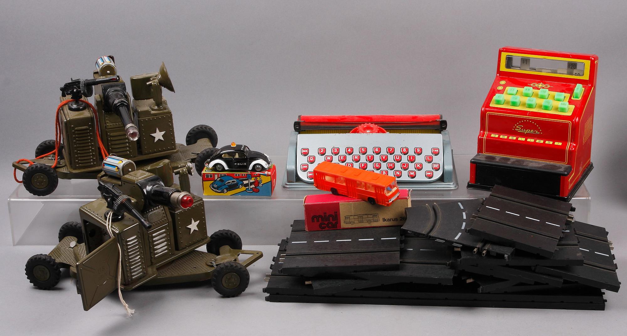 PARTI LEKSAKER, 6 delar, 1900-talets andra hälft.