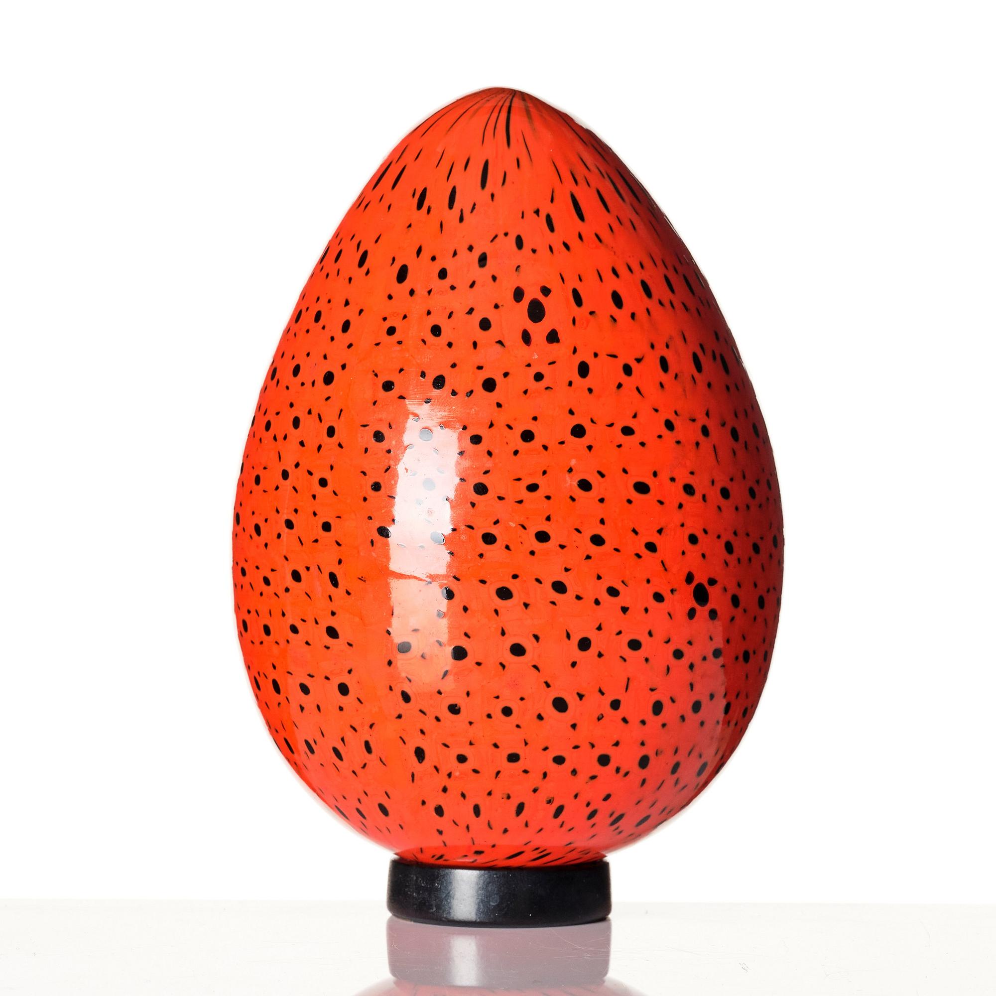 Ludovico Diaz De Santillana, a "murrine" glass egg sculpture, Venini, Murano 1960s.