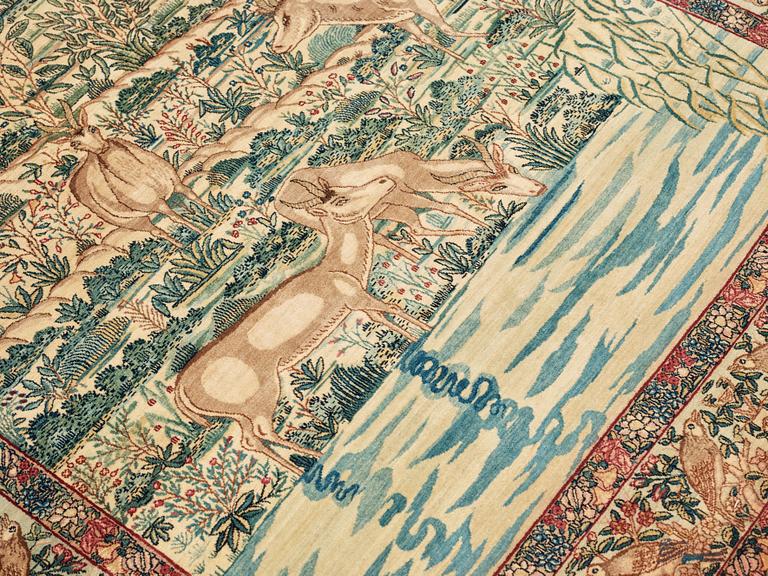 RUG. Antique/semi-antique Kerman Laver Figural. 216,5 x 151,5 cm.