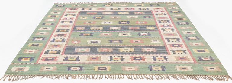 Märta Måås-Fjetterström, a carpet, "Grön äng", flat weave, ca 350 x 259 cm, signed AB MMF.