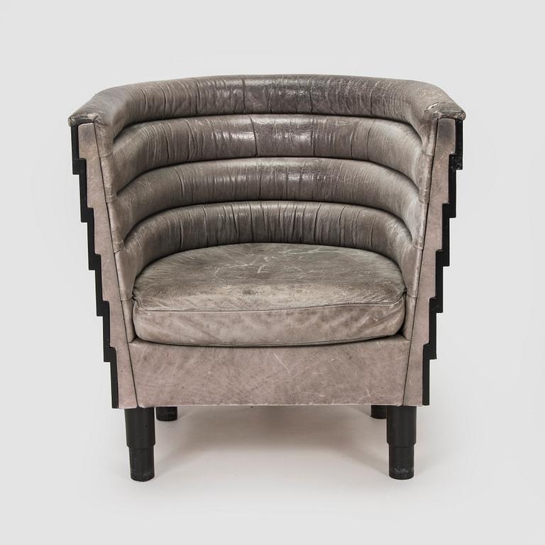 Antti Evävaara, Nojatuoli, "Nest", Studio Antti E, Martela 1980-luku.