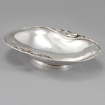 Georg Jensen, skålfat,  "Magnolia/Blossom", Köpenhamn, 1918,