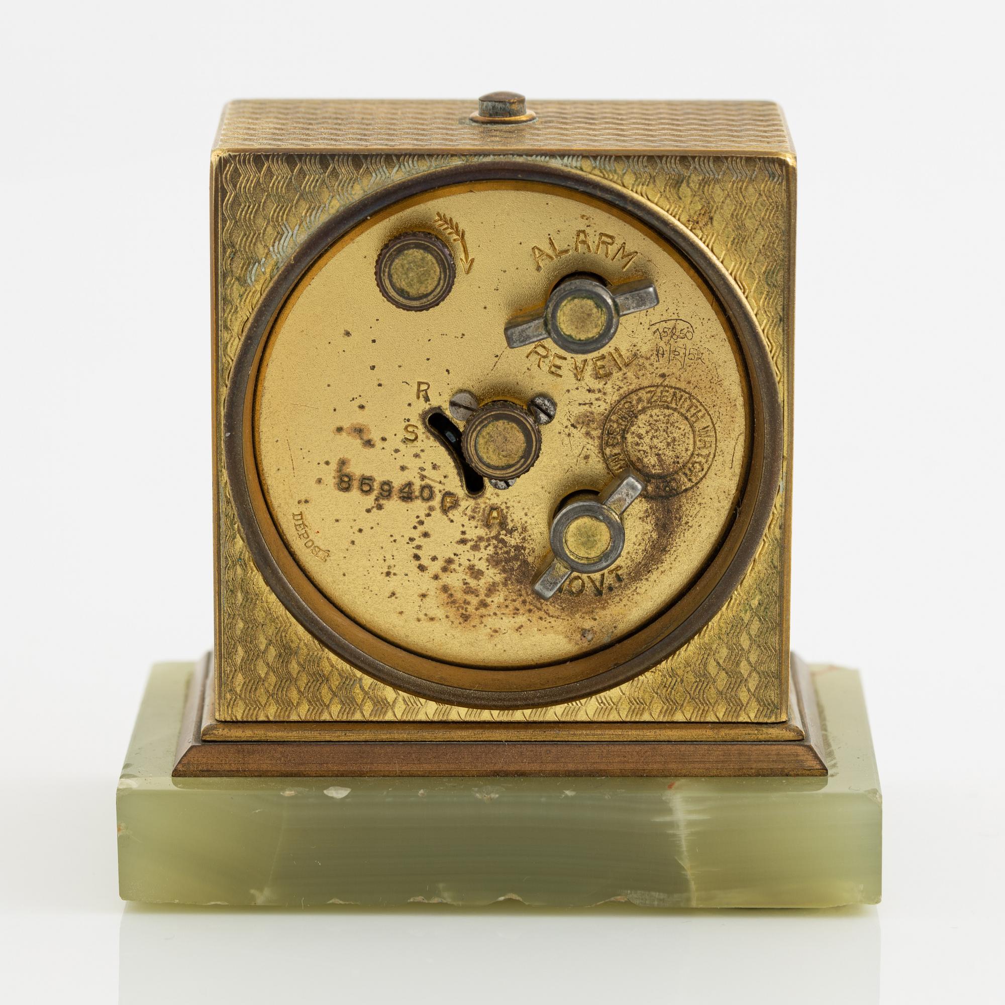 Zenith, clock, 67 x 66 x 44 mm.