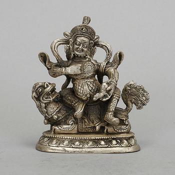 FIGURIN, vitmetall, "Vaishravana" Kina/Tibet 1900-tal.