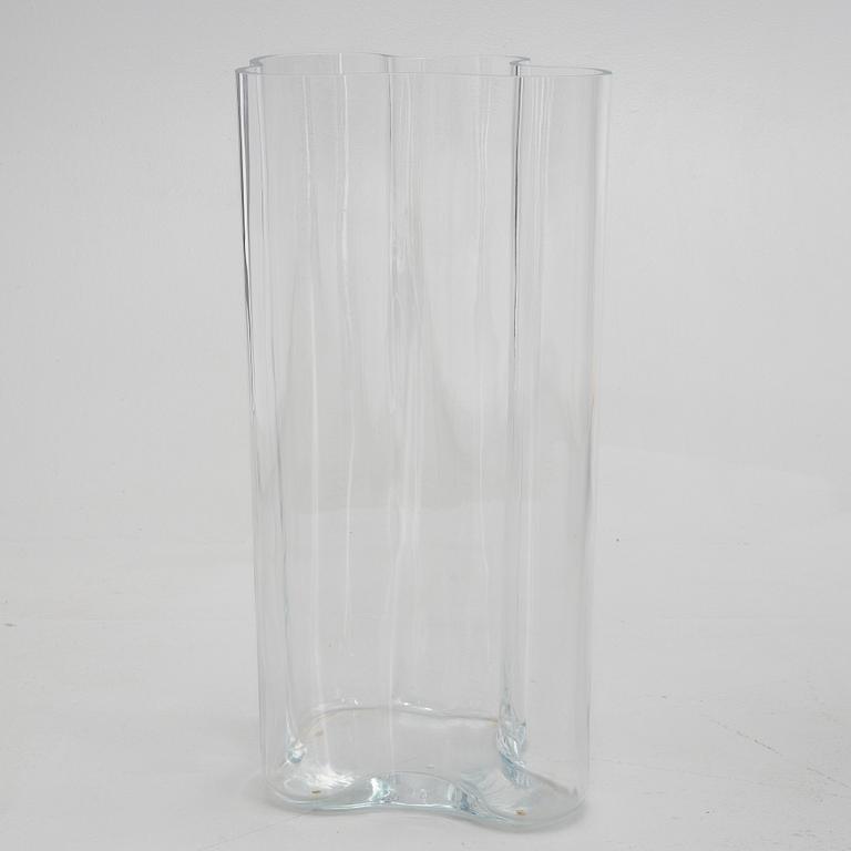 Alvar Aalto, golvvas, glas, Ittala, Finland, ed 12/1998.