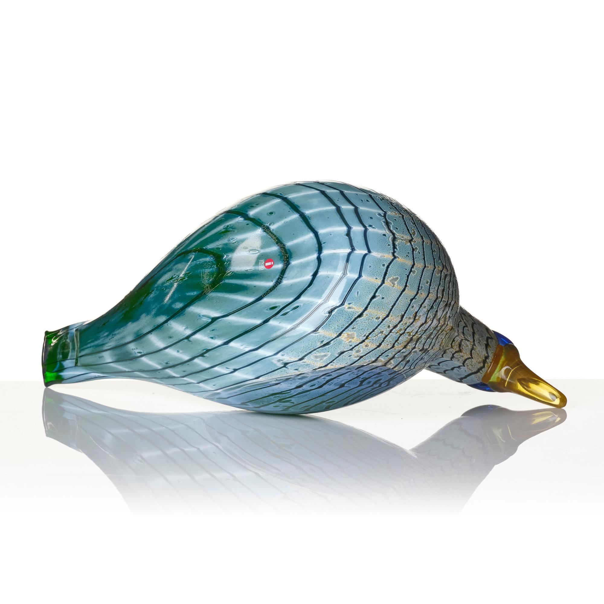 Oivo Toikka, fågel, "Martin hanhi", för 80-årsjubileet av Finlands självständighet, Nuutajärvi Notsjö, Iittala, Finland.