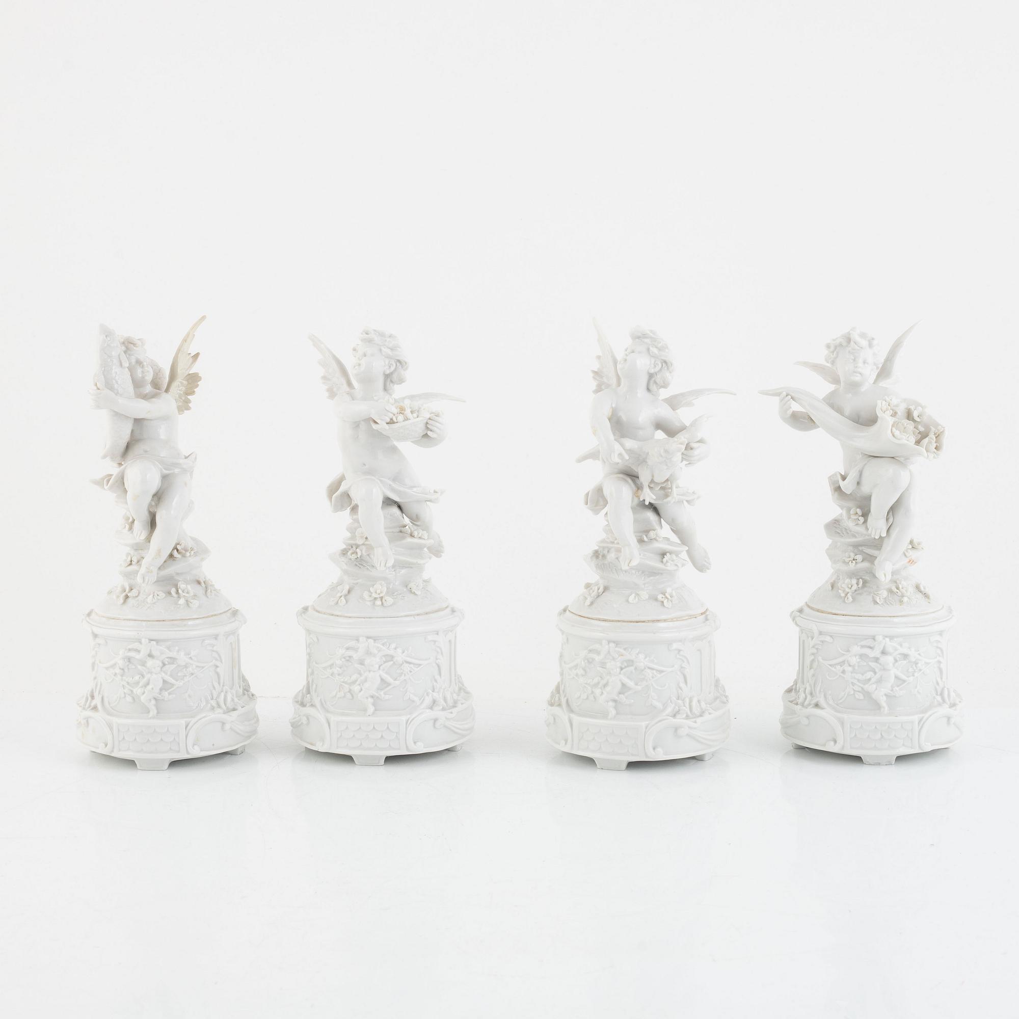 Table decorations, 5 pieces, porcelain, Naples and Naples-like mark, 20th century.