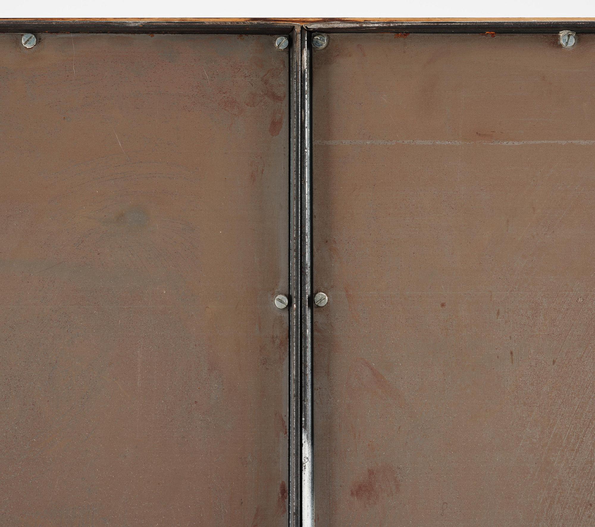 Jonas Bohlin, skåp, "Slottsbacken", ed. 193/200, Källemo, Värnamo, efter 1987.