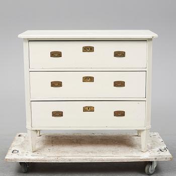 A first half of the 20th Century Gustavians style chest of drawers.