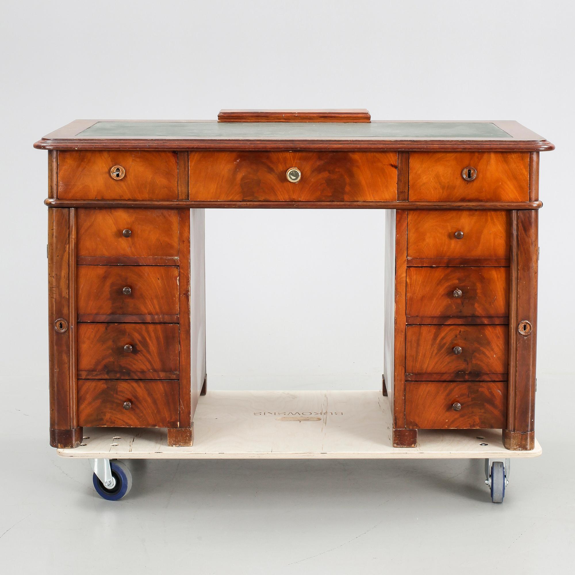 SKRIVBORD, 1800-tal.