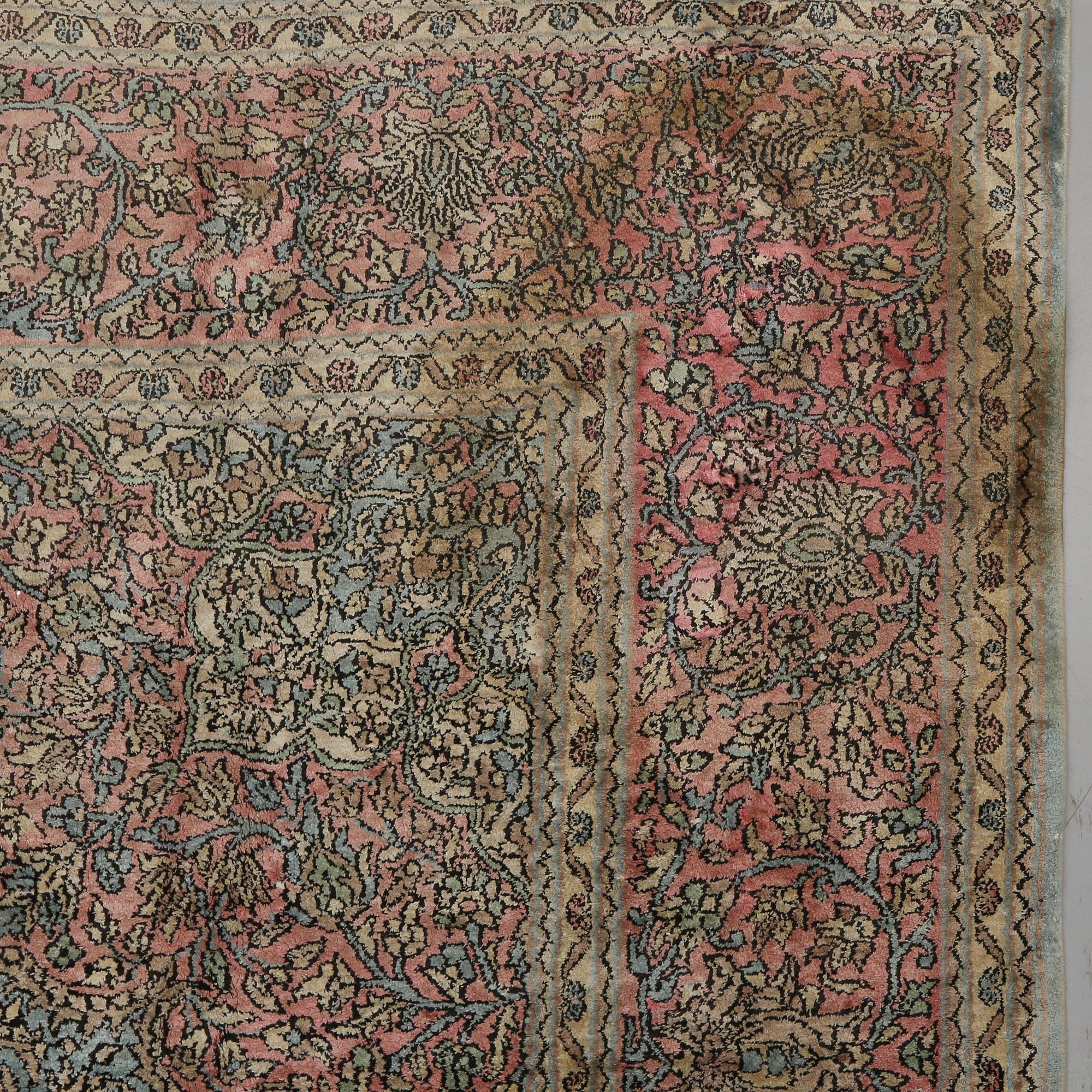MATTA, Kashmir, old, 324 x 220 cm.