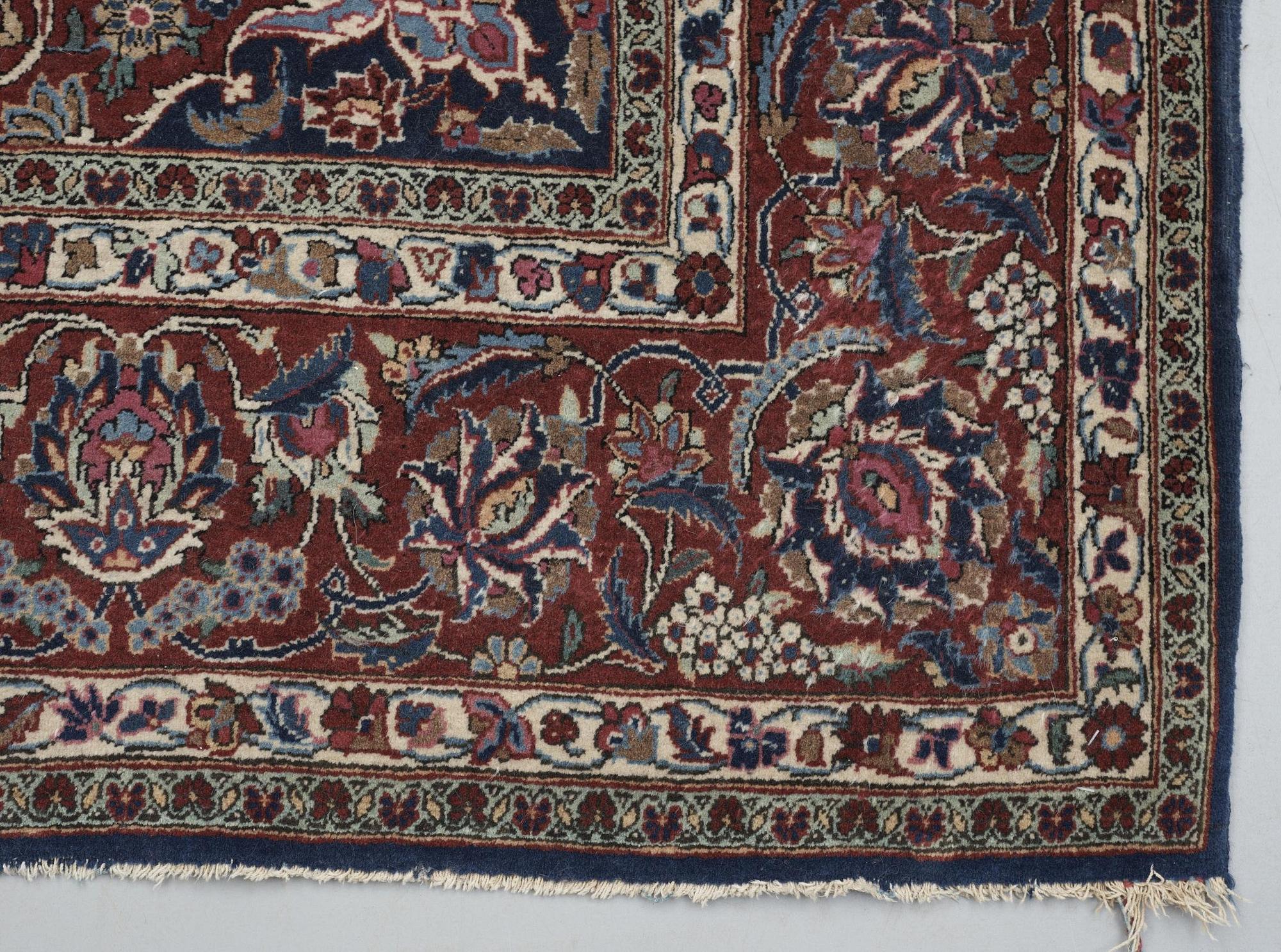 SEMI-ANTIQUE KASHAN. 285,5 x 193,5 cm.