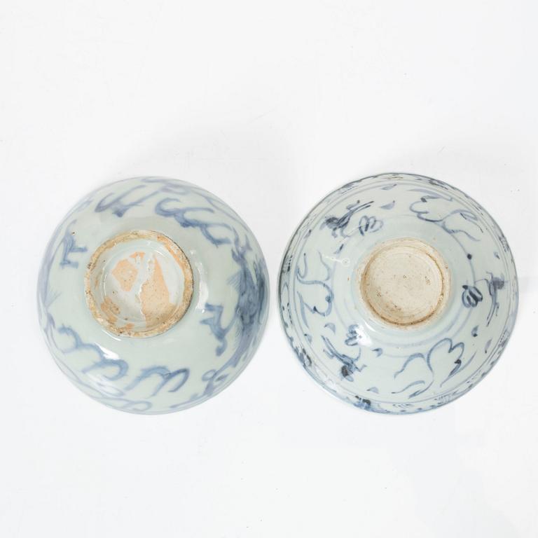 A group of four blue and white porcelain bowls, made for the Southeast Asian market, Ming and Qing dynasty.