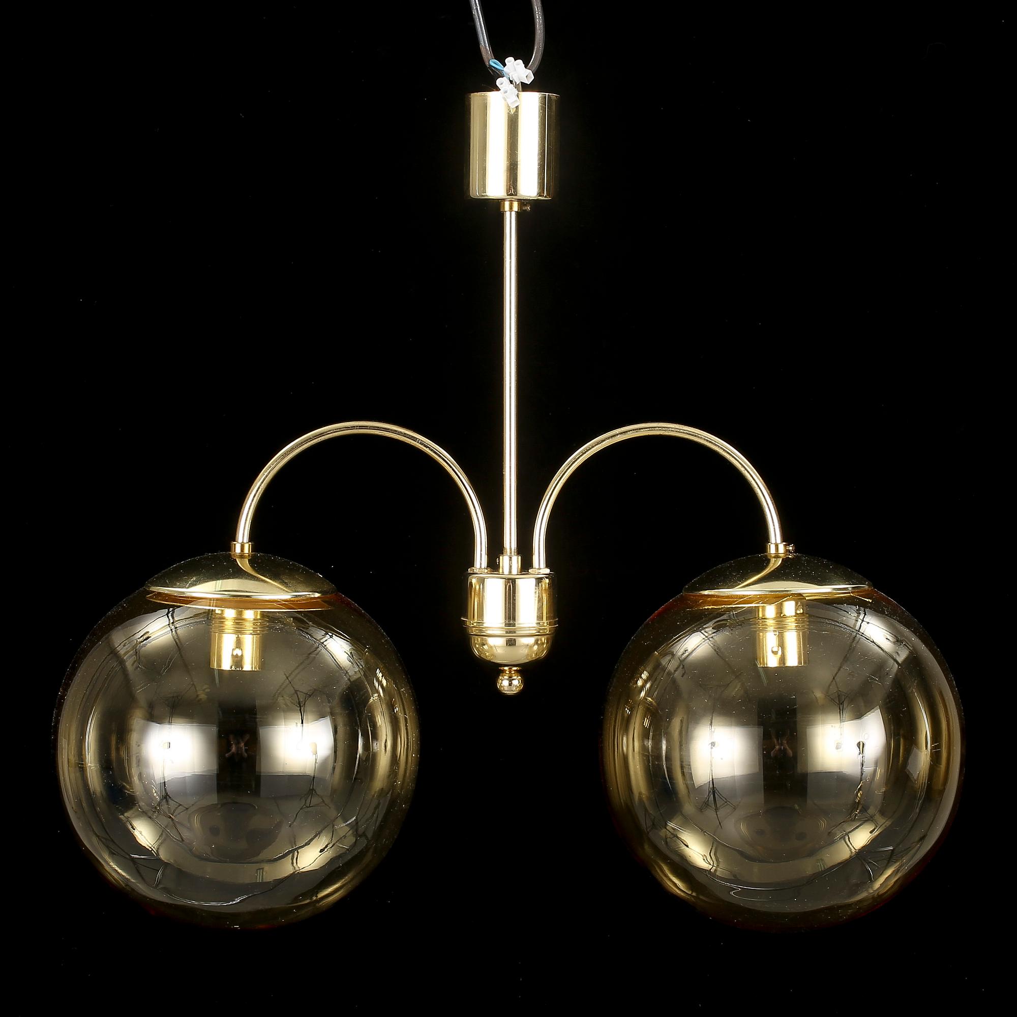 TAKLAMPA, 1960/70-tal. Höjd 60 cm.