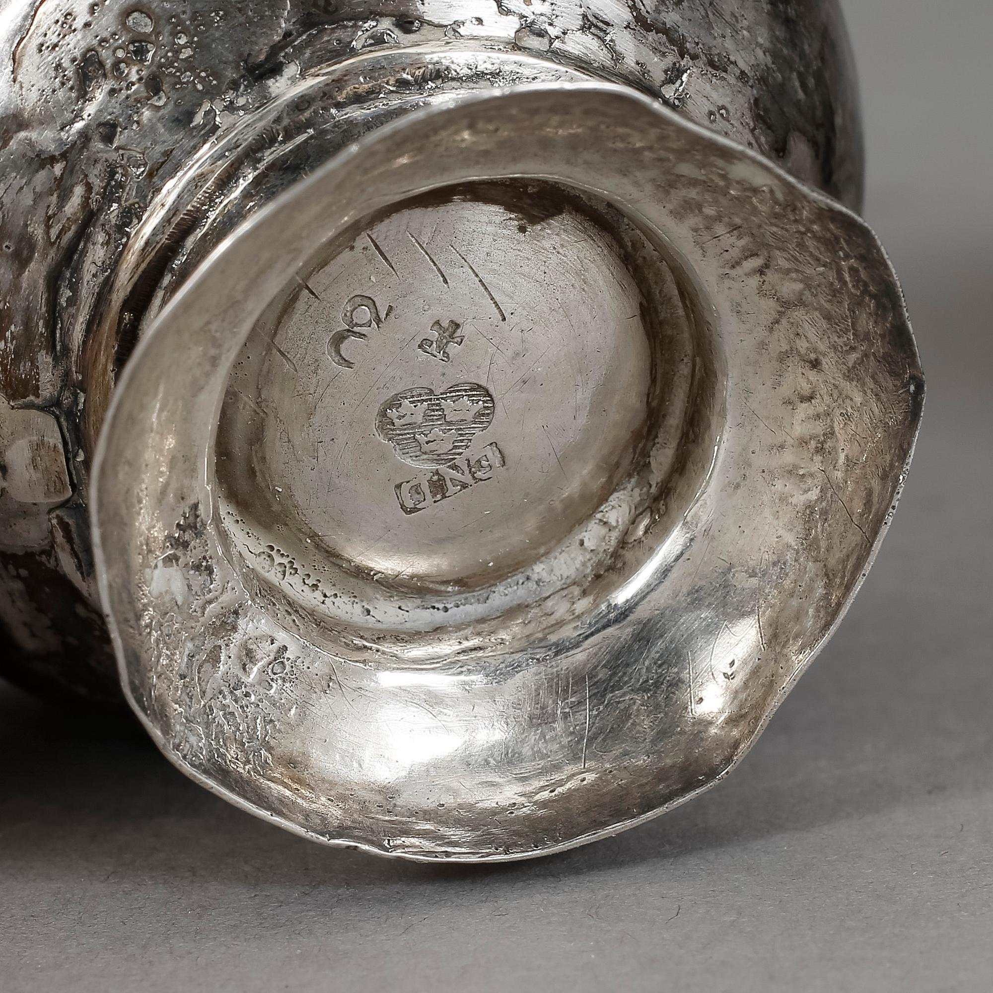 TUMLARE, 3 st, bland annat Erik Ernander, Uppsala, mestadels 1800-talets början. Vikt ca 58 g.