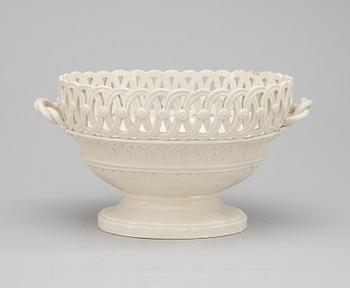 A Swedish creamware basket, Rörstrand circa 1800.