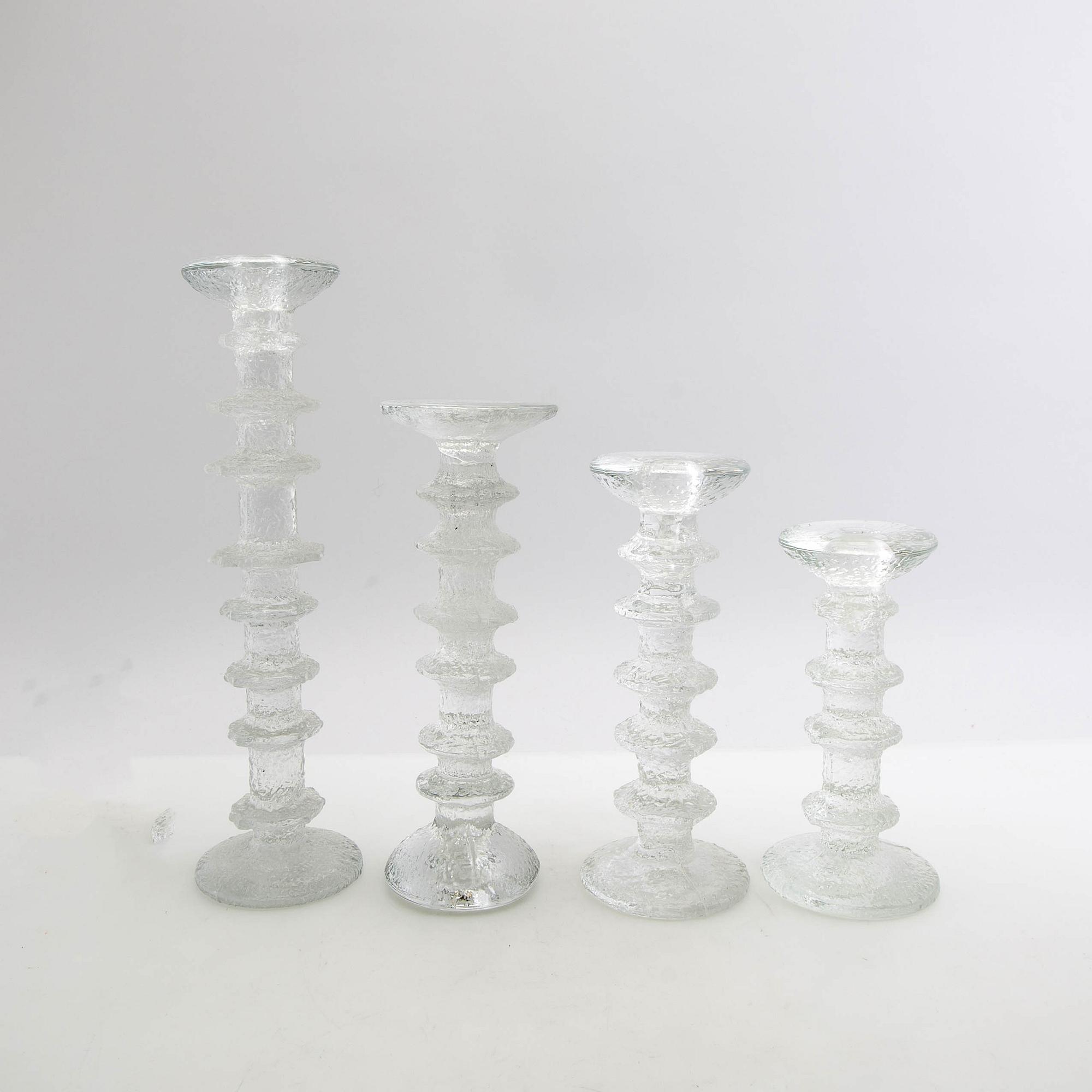 Timo Sarpaneva, ljusstakar 9 st "Festivo" Iittala Finland gjutet glas.