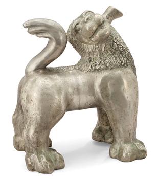 571. An Anna Petrus pewter bottle in the shape of a lion, Herman Bergman, Stockholm 1923-25.