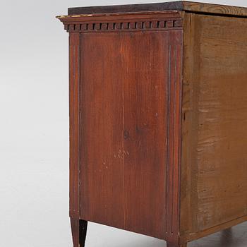 Chest of drawers, Late Gustavian, circa 1800.