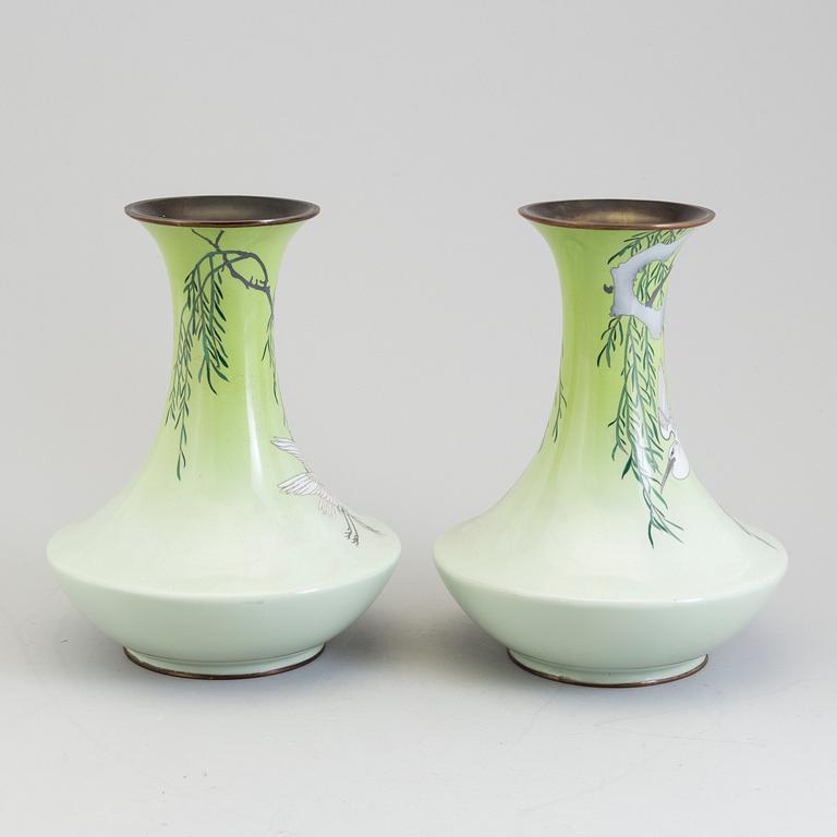 A set of two Japanese cloisonne vases, Meiji period (1867-1912).