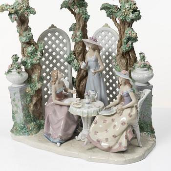Lladró, figurin, "Tea in the garden", Spanien.