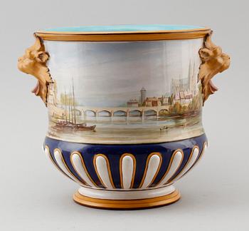 YTTERFODER, porslin, Minton, England, omkring år 1900.