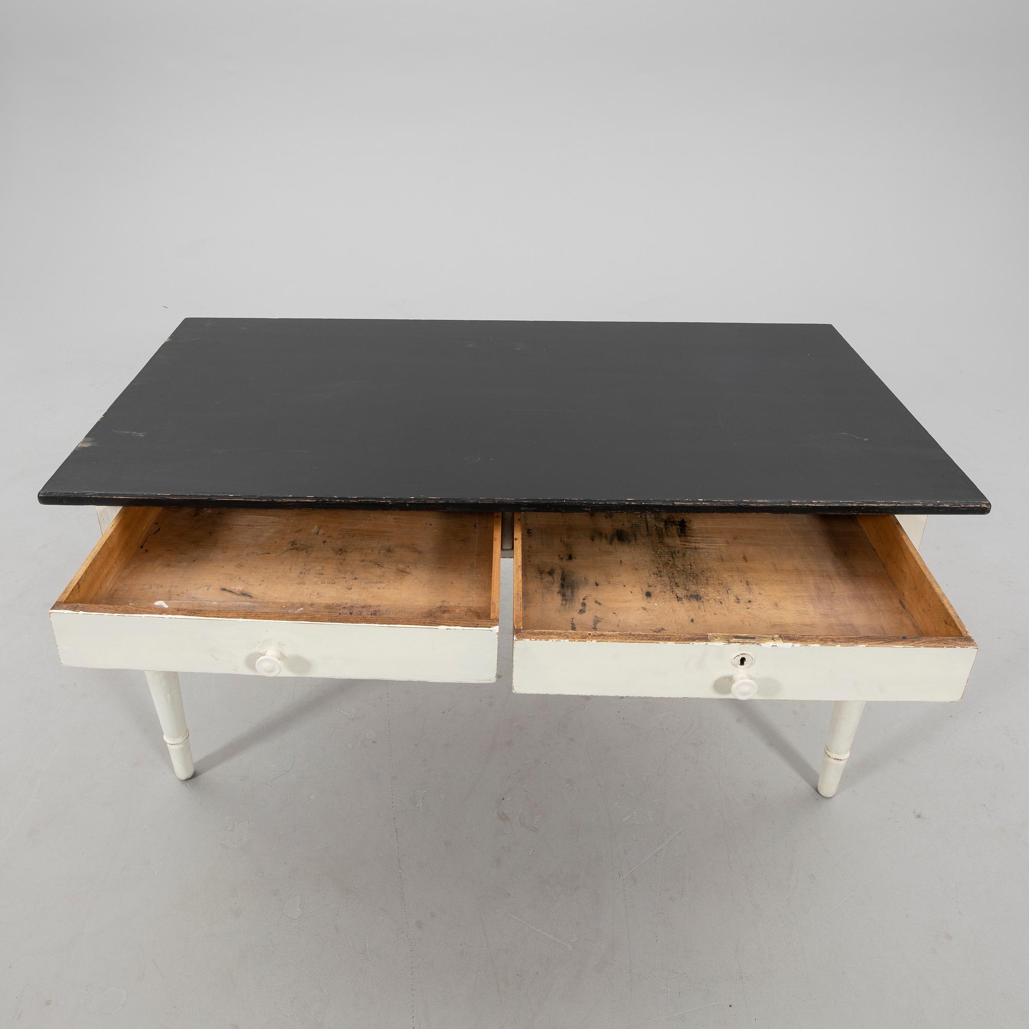 Kitchen table/work table around 1900.